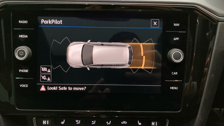 Volkswagen Passat 2.0 TDI SCR 190 R-Line 5dr DSG [Pan Rf] [7 Speed] Diesel Estate